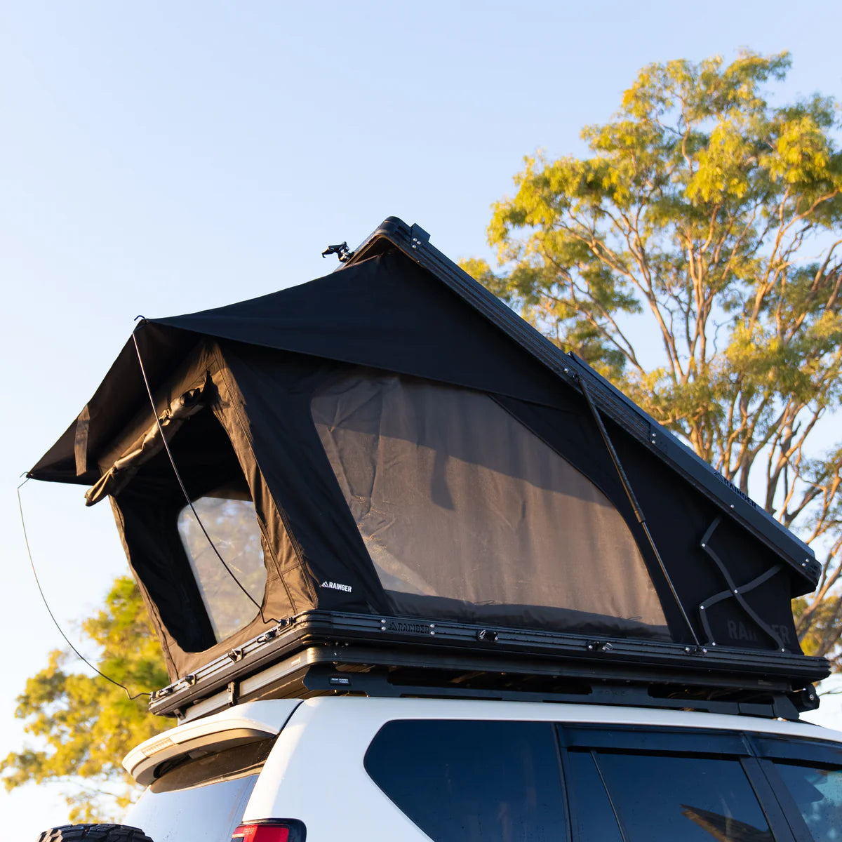 Rainger Revo-X 1.45 Hardshell Roof Top Tent