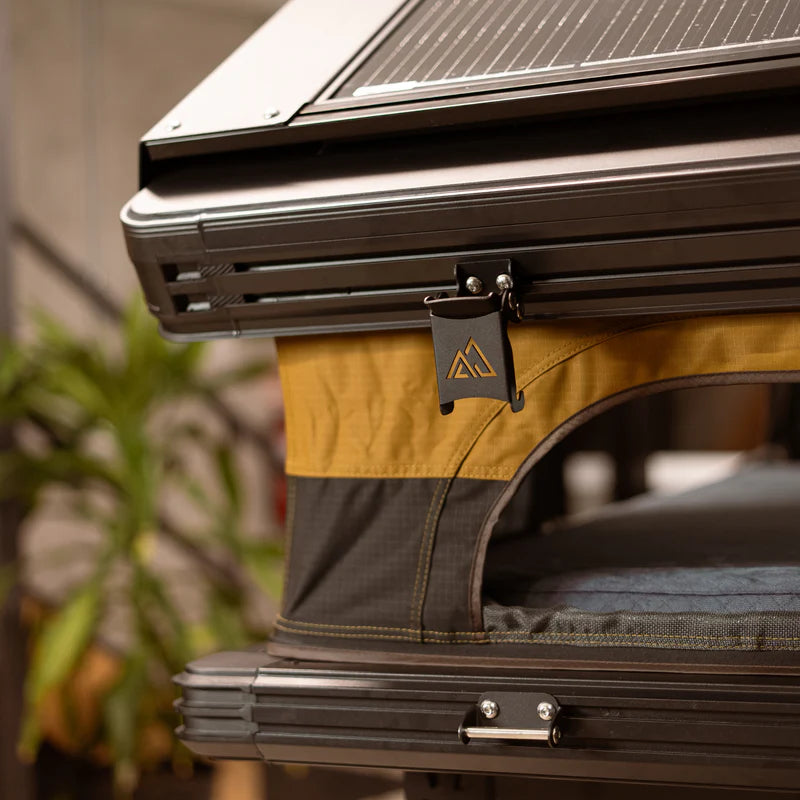 Rainger Revo-X 1.45 Hardshell Roof Top Tent