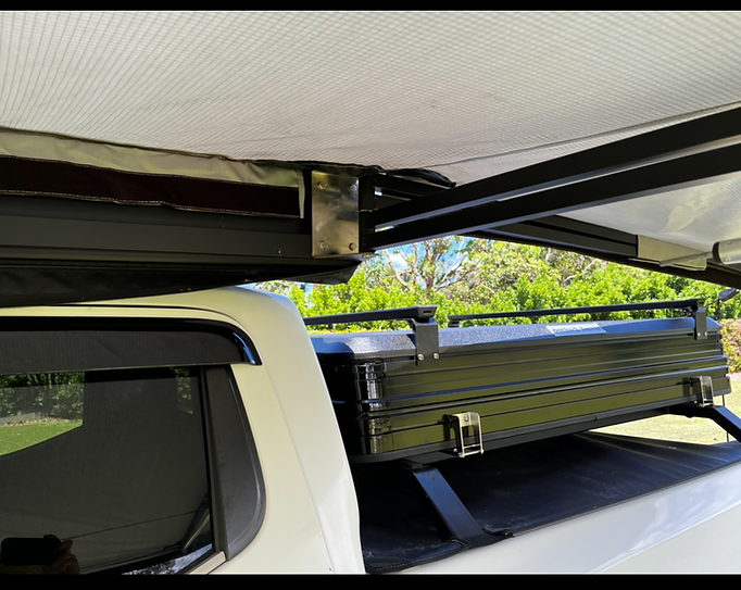 OUTBACK TOURER 180 AWNING WITH LIGHTS